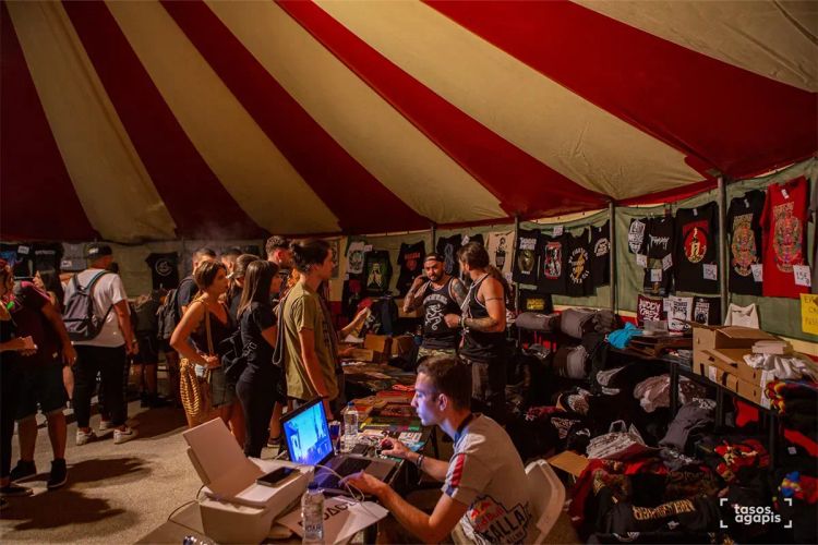 The Power of Band Merchandise: Amplifying Awareness and Fostering Fan Connection