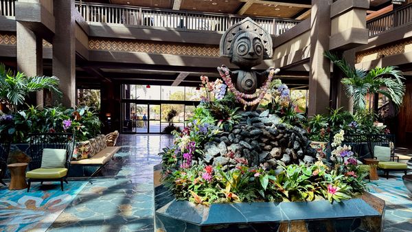 Dining at Disney's Polynesian Resort with a Toddler