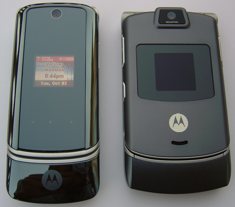 Moto KRZR vs. RAZR