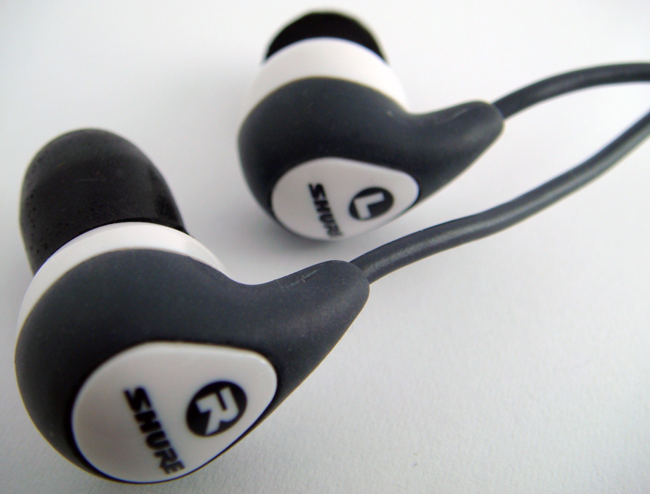 Shure SE110 Earphones Angle