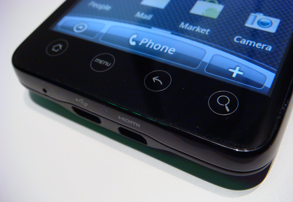 Sprint HTC Evo: Bottom