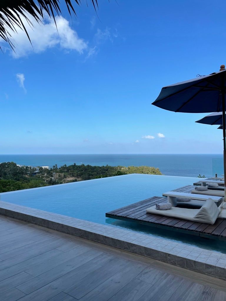 Tomorrow x High Life - a cafe on a cliff with a pool and nice view overlooking the ocean