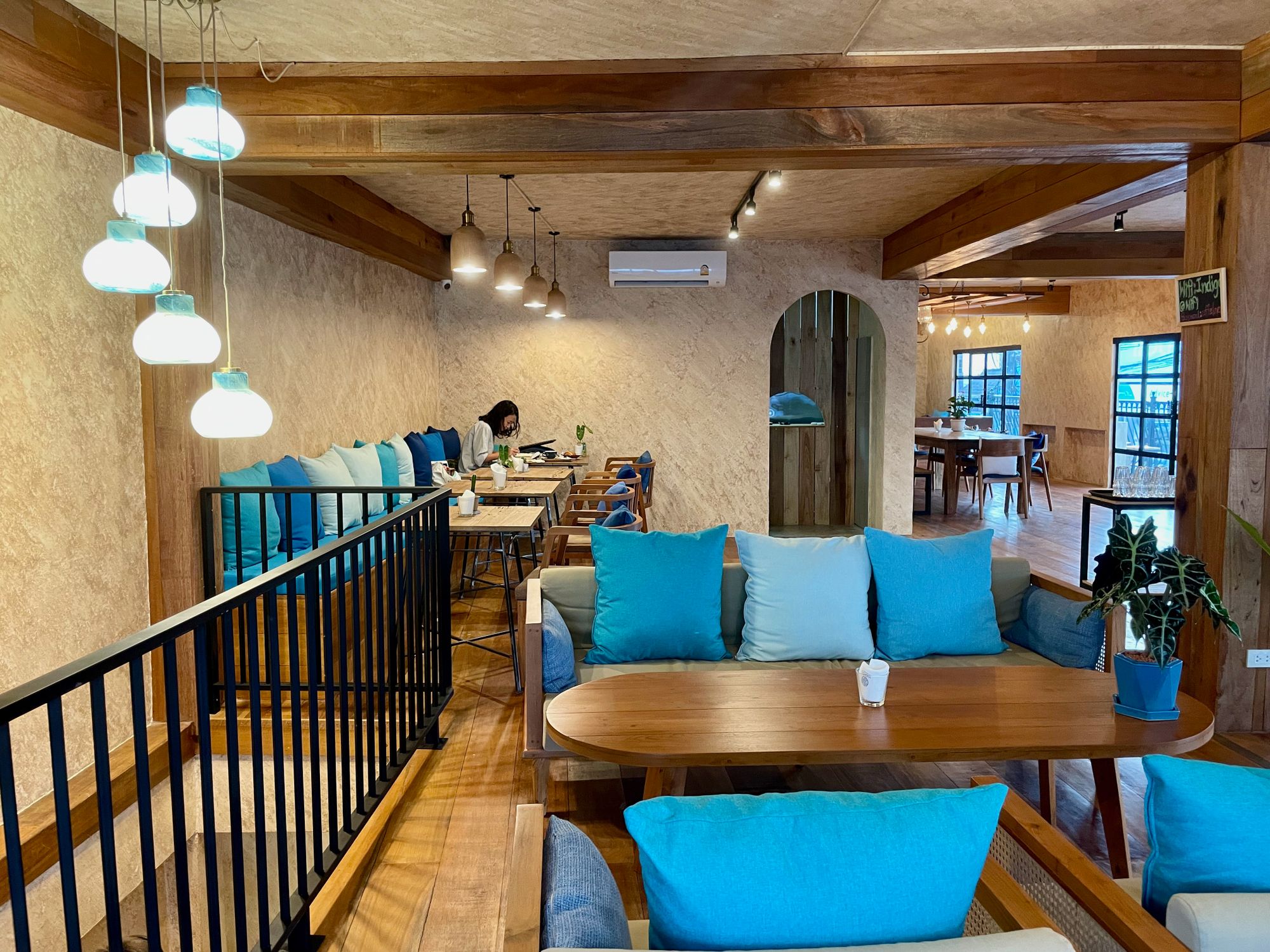 A cafe for working remotely