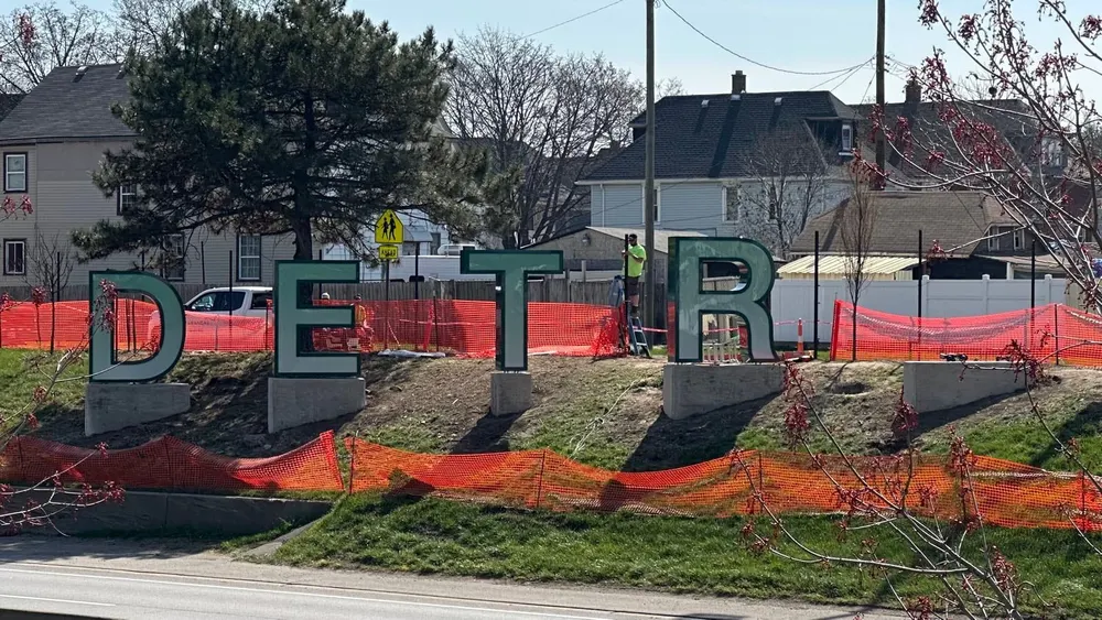 Detroit's new "Hollywood" sign and how AI nonsense led us wrong