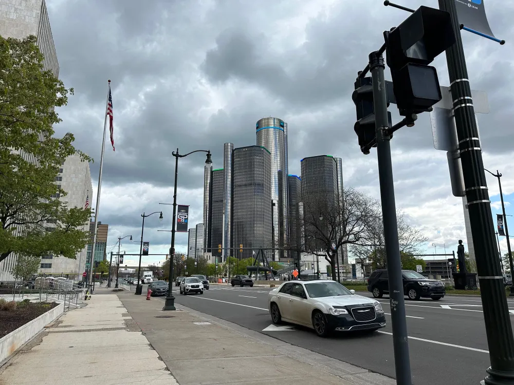 Friday Notes: RoboCop statue update, Pair of RenCen towers may come down, New self-serve tap room and more