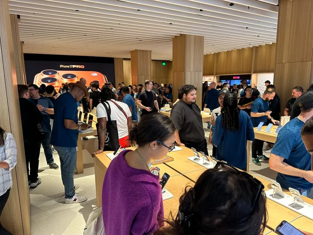 Inside The New Detroit Apple Store