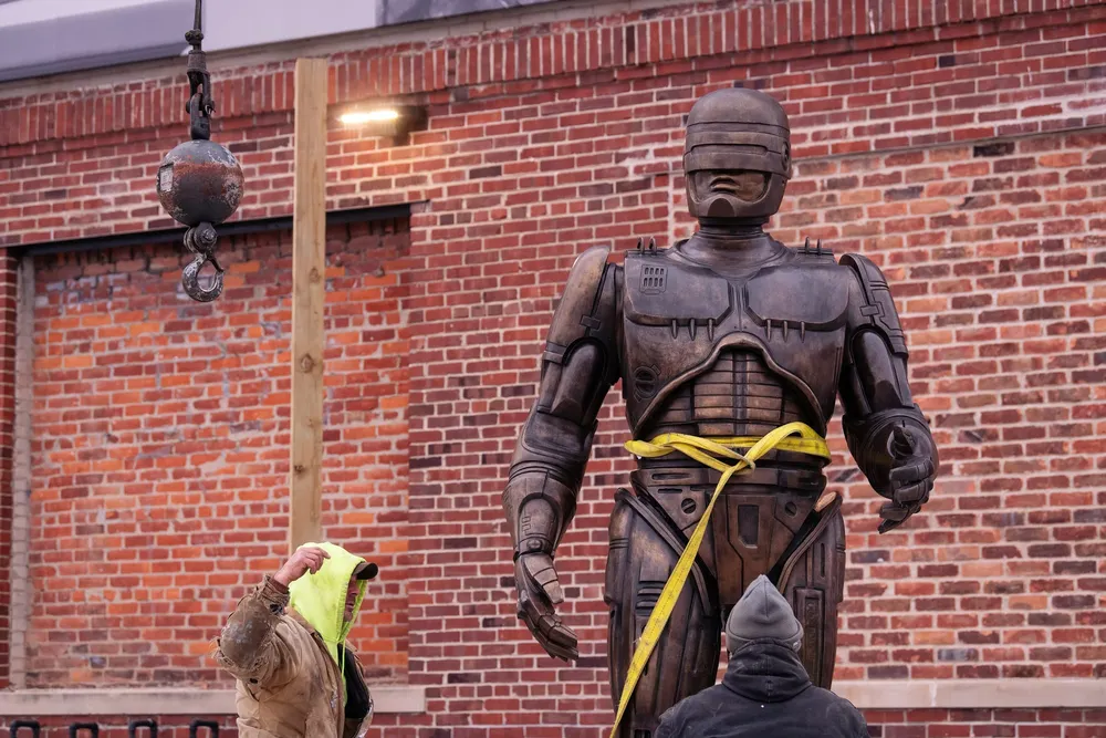 FIRST LOOK: The RoboCop Statue Arrives In Detroit
