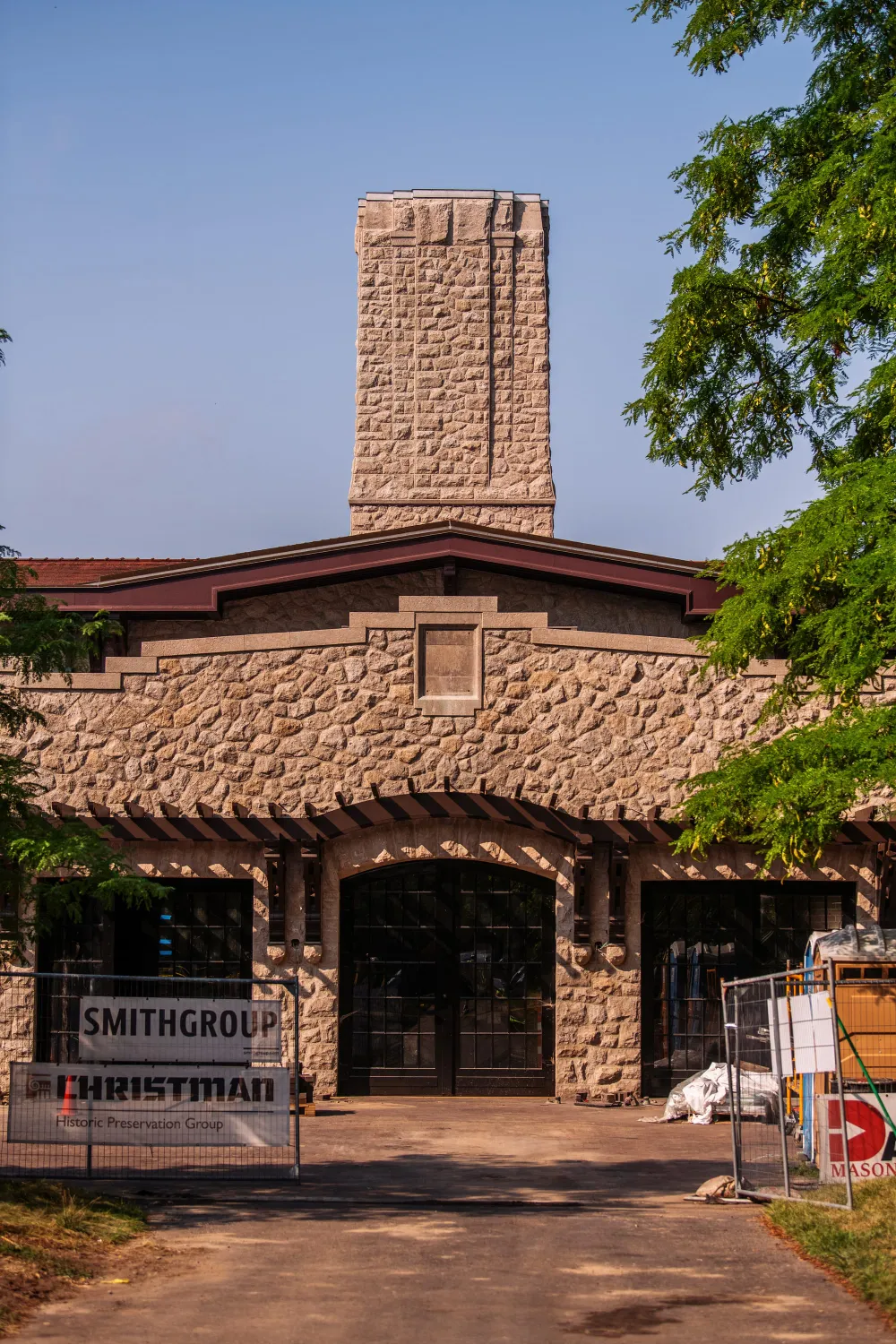 Fair Lane Previews Garage Renovation, Unc's Pizza Opens, New Life for Old GM HQ?