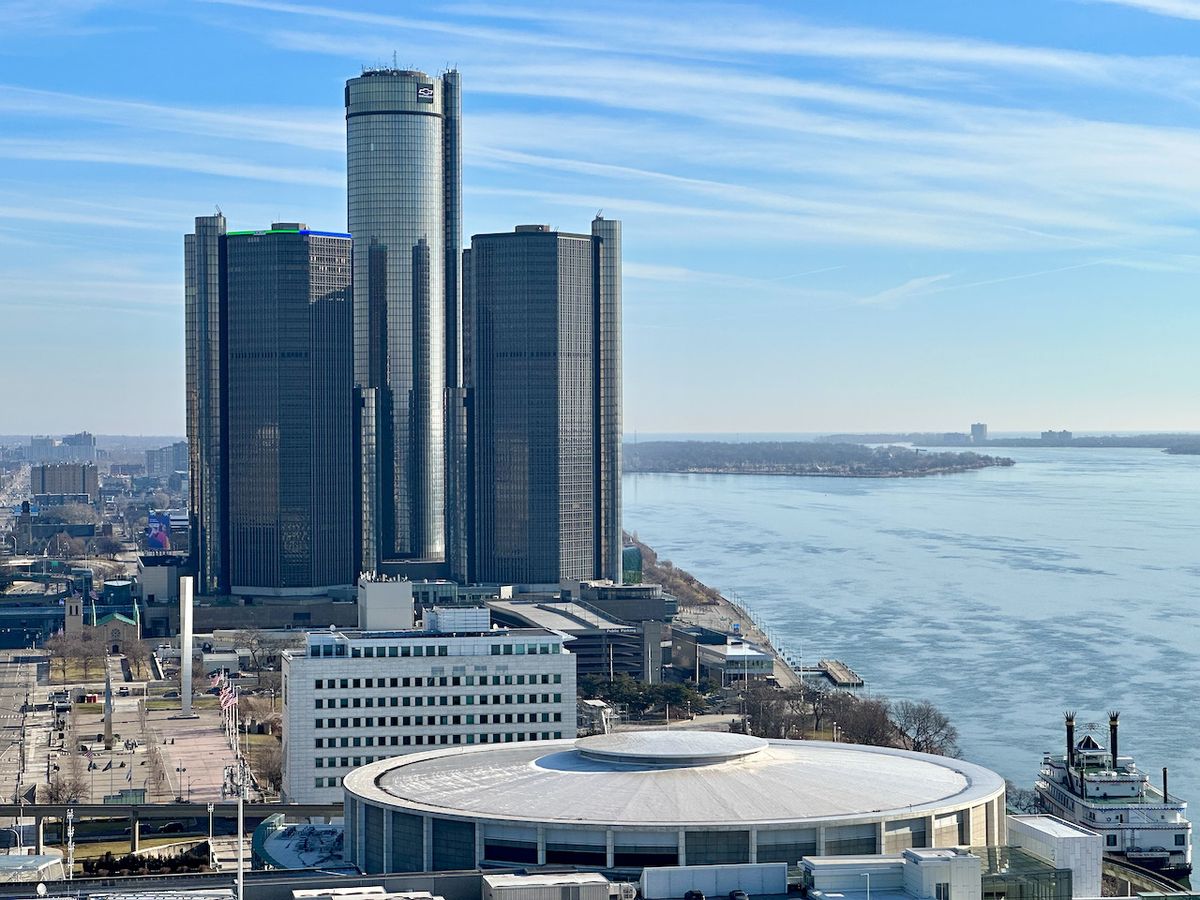 Featured image for the Hello, Thursday: 11 Things to know around Detroit podcast.