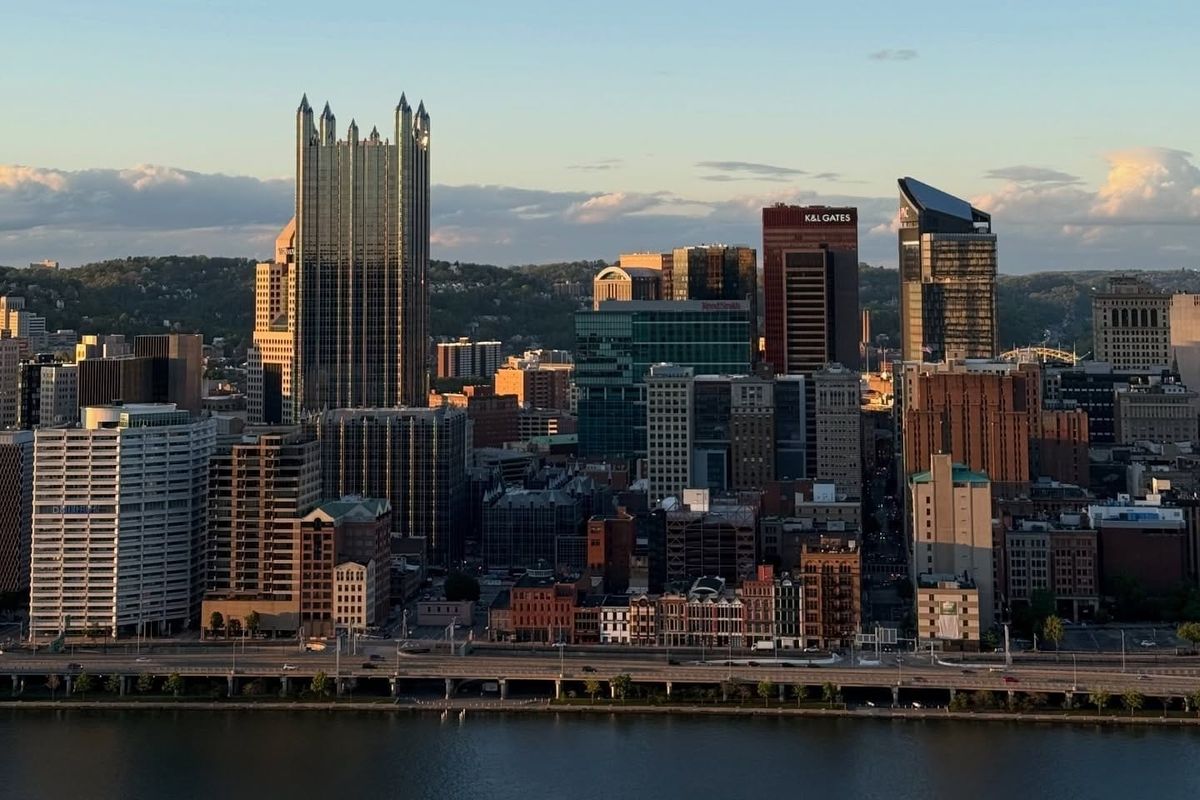 Featured image for the Pittsburgh Travelogue, Godfrey Rooftop, and Detroit’s New Convention Hotel podcast.