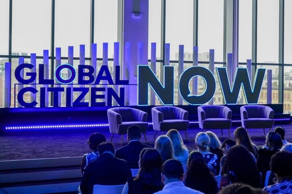 Featured image for the The eyes of the world are on Detroit (ft. Simon Moss, Global Citizen) podcast.