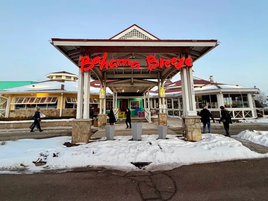 Featured image for the Requiem For Bahama Breeze; Double the Snow; Stellantis Under Stress podcast.