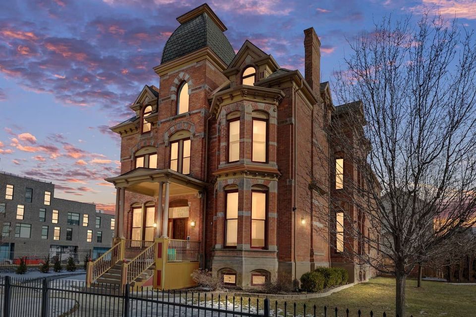 Featured image for the Airbnb Is Betting on Detroit as a Destination podcast.