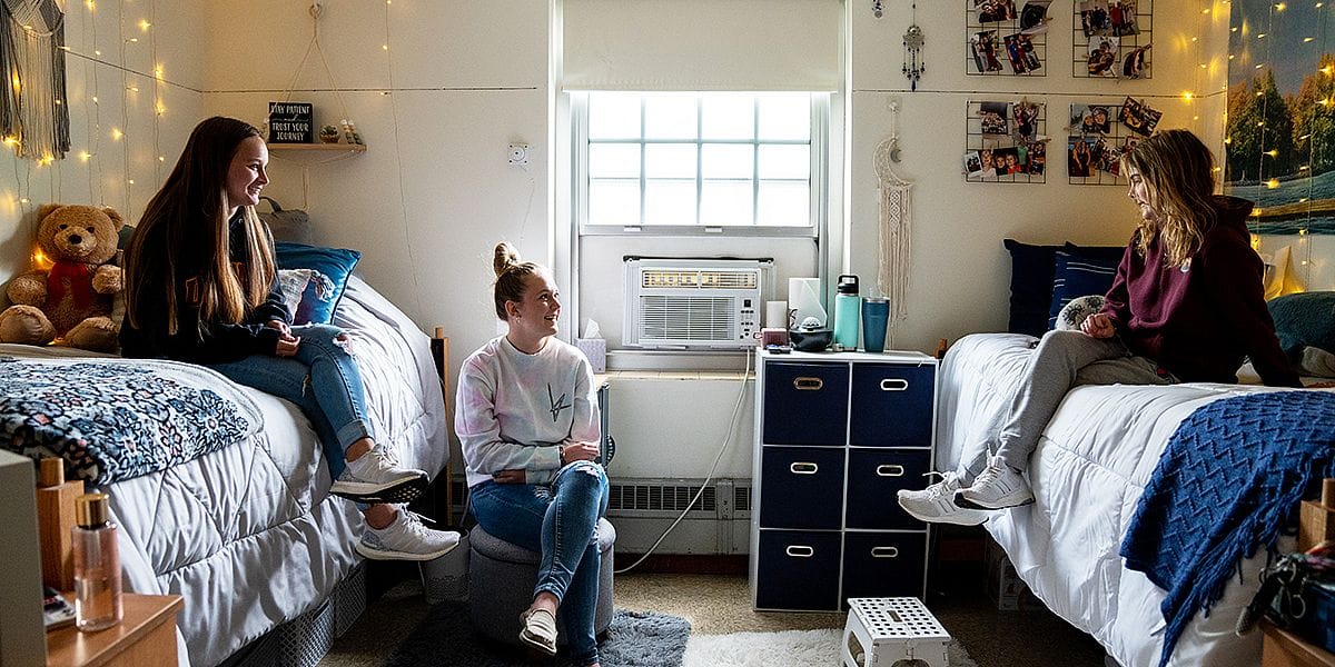 College Dorm Checklist (Everything You Need for Your First Year)