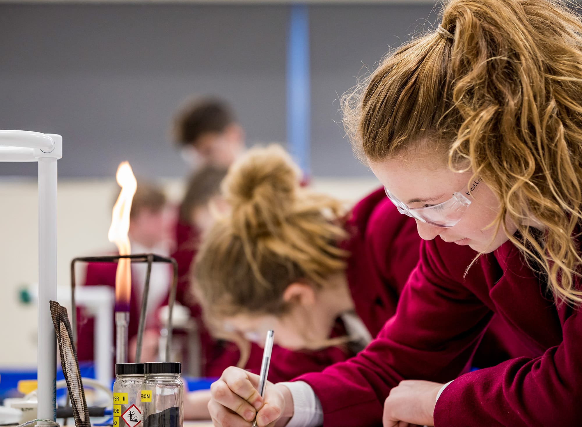 13 Best Science Scholarships (And How to Win Them)