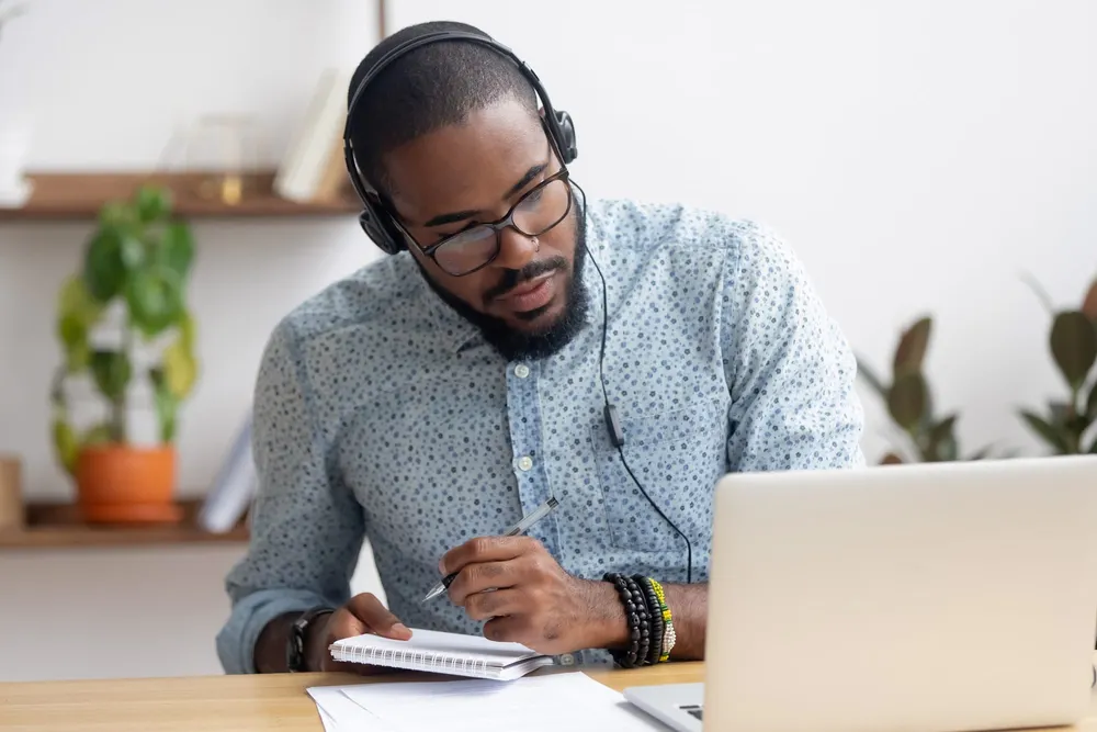 The 7 Common App Essay Prompts (and What Each Really Asks For)