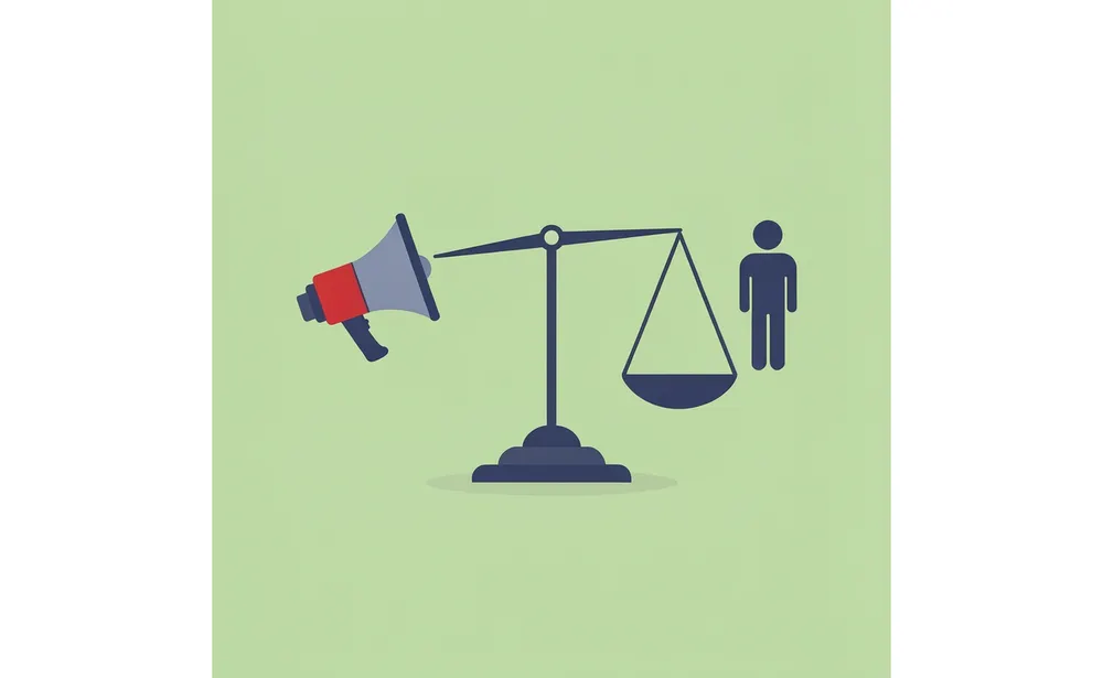 Balance scale comparing high competition popular scholarships against low competition niche scholarships
