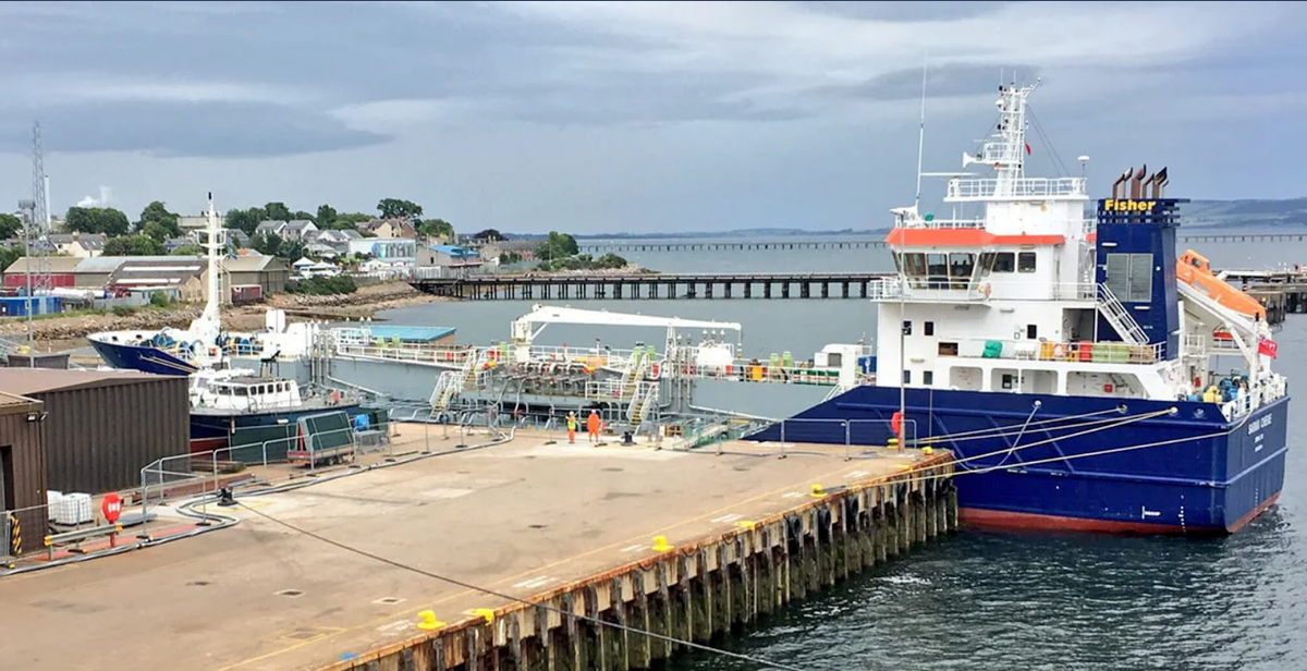 States sell fuel tankers to fleet operator in confidential deal