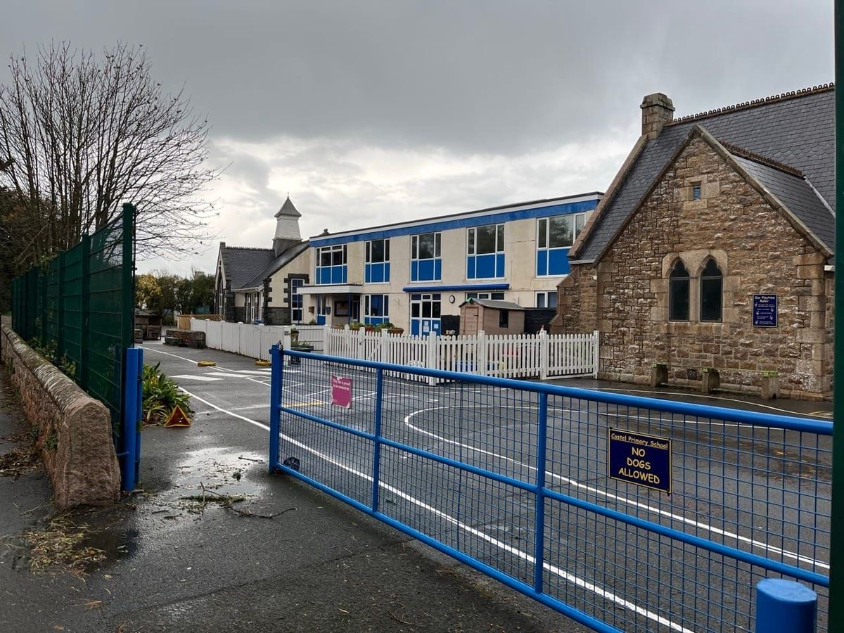 Castel Primary School street scheme to progress to formal trial from June