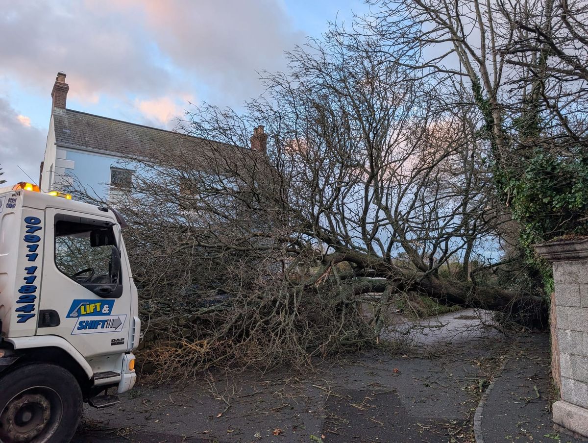States to close schools tomorrow as Storm Austen set to bring Force 10 winds to Channel Islands