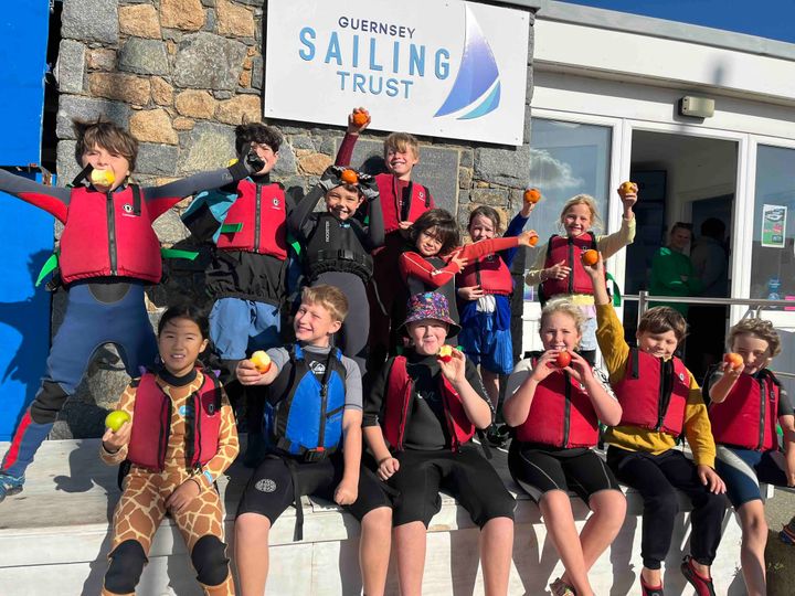 Free fruit snack fuels young sailors at The Sailing Trust