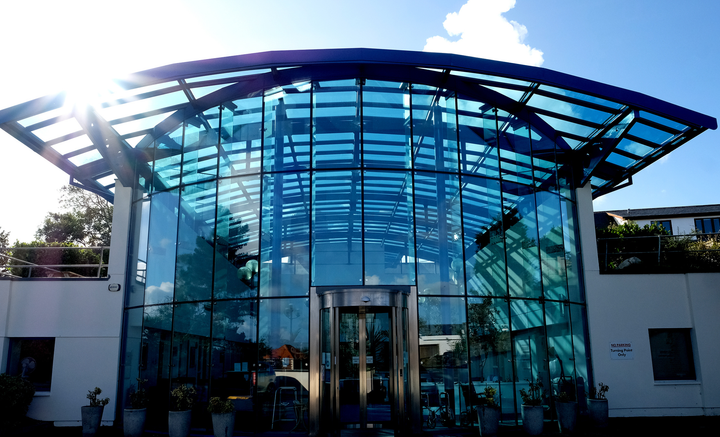 MSG urges the States to suspend Deputy Gavin St Pier and bring an end to “long and unfair campaign” waged against Dr Sandi Bohin