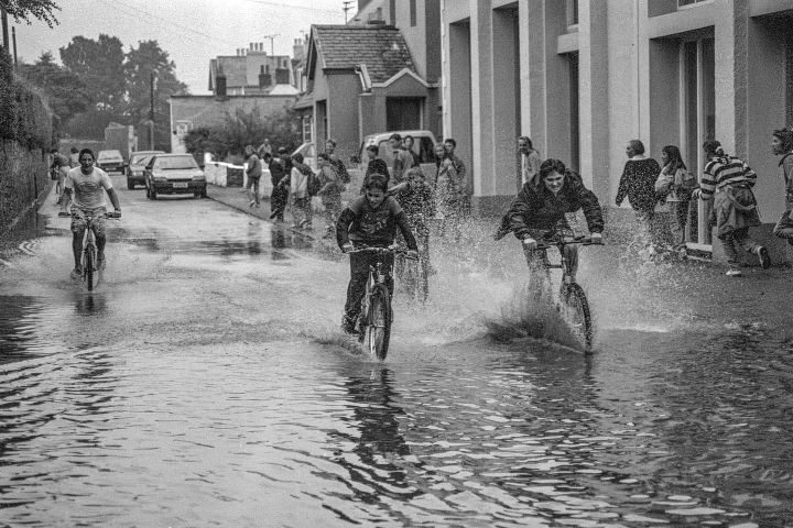 Chris George exhibition pictures to be auctioned