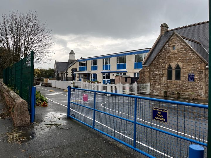 Castel Primary to trial School Street scheme next term