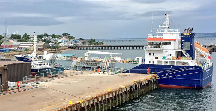 States sell fuel tankers to fleet operator in confidential deal