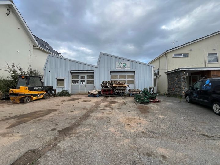 States spend £2.12m. on buying property next to Leale's Yard to allow new transport infrastructure
