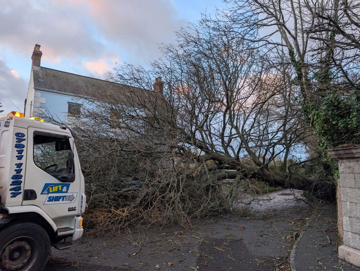States to close schools tomorrow as Storm Austen set to bring Force 10 winds to Channel Islands