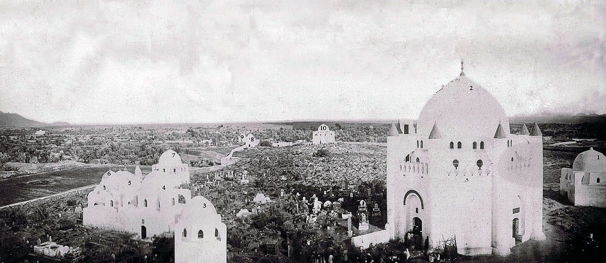 Old Picture of Jannat ul-Baqi, Madinah