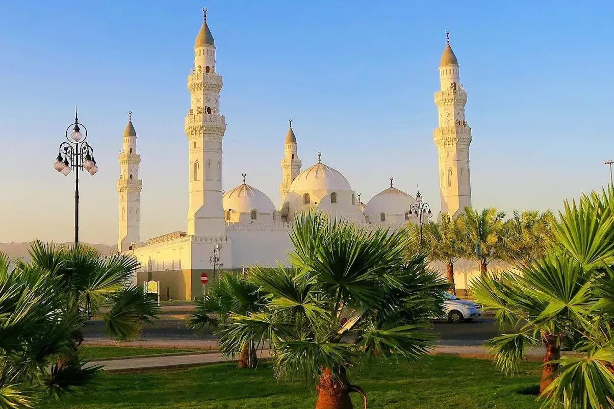 What Makes Quba Masjid So Special? History, Significance & How to Visit