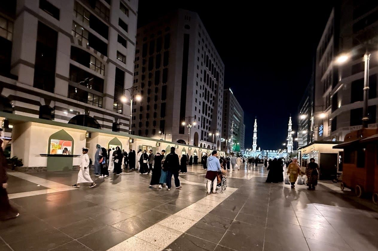 A Local's Guide to Sultanah Road in Madinah