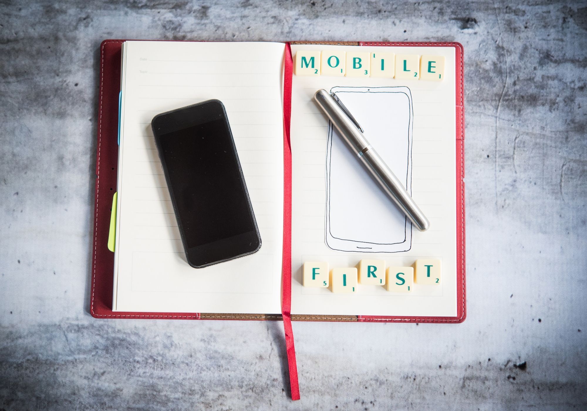 Mobile-First Approach: Elevating User Experience in DTC E-commerce