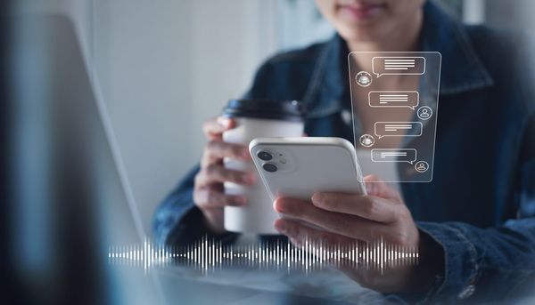 Empowering Non-Tech Savvy Customers: Simplify Product Customization with Conversational UI