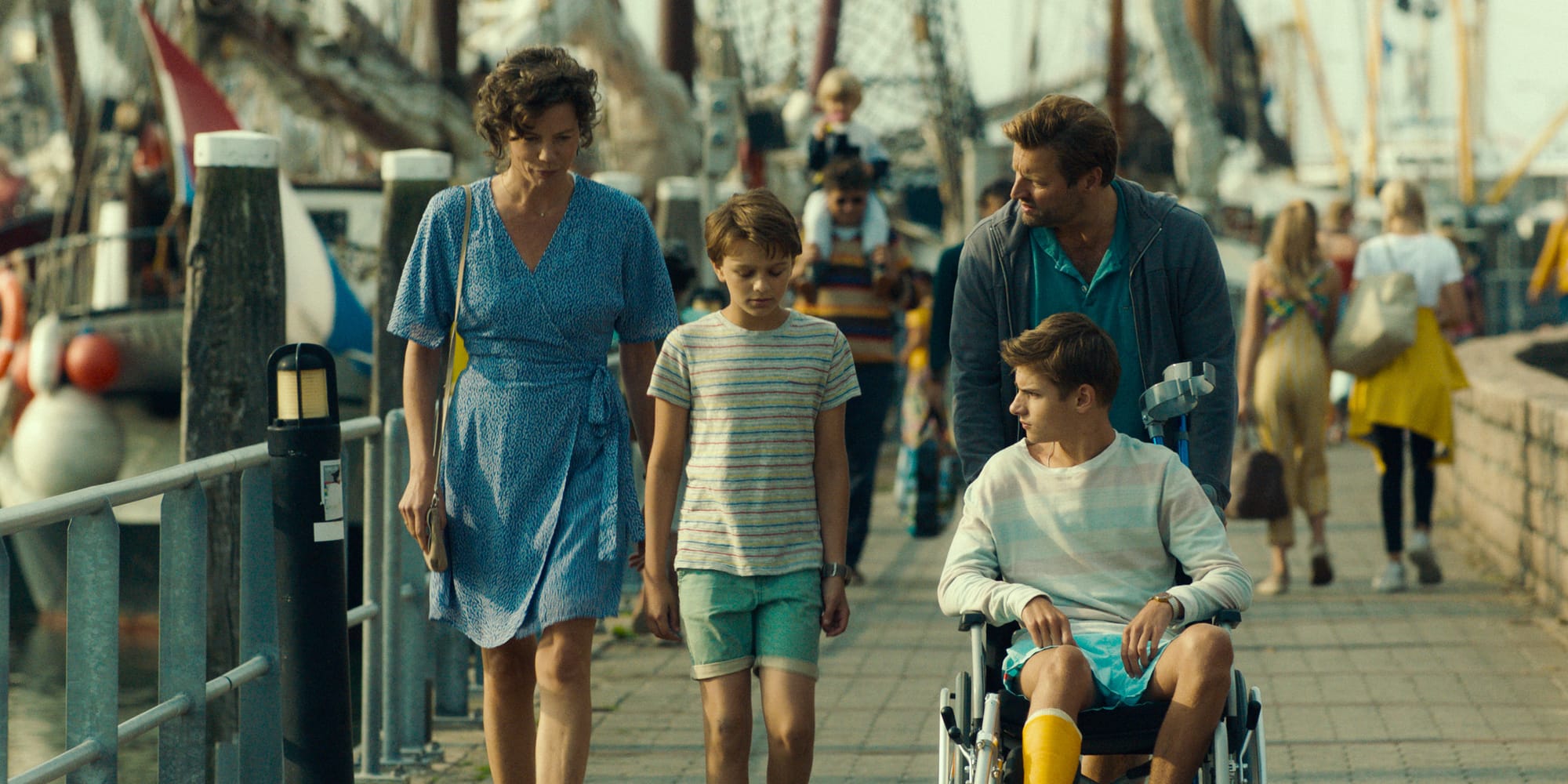 《小島來了陌生爸爸》劇照