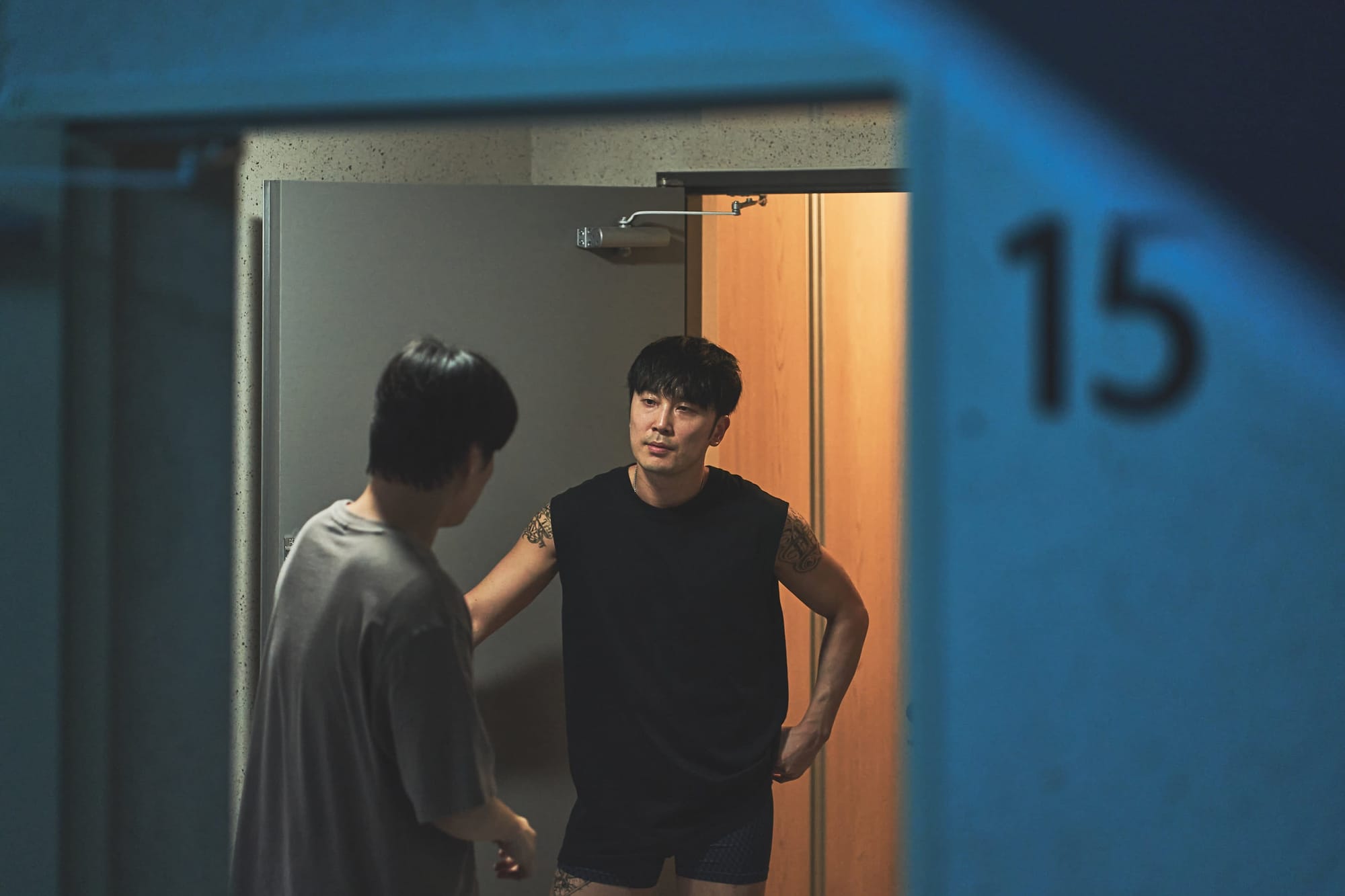 《牆外之音》劇照