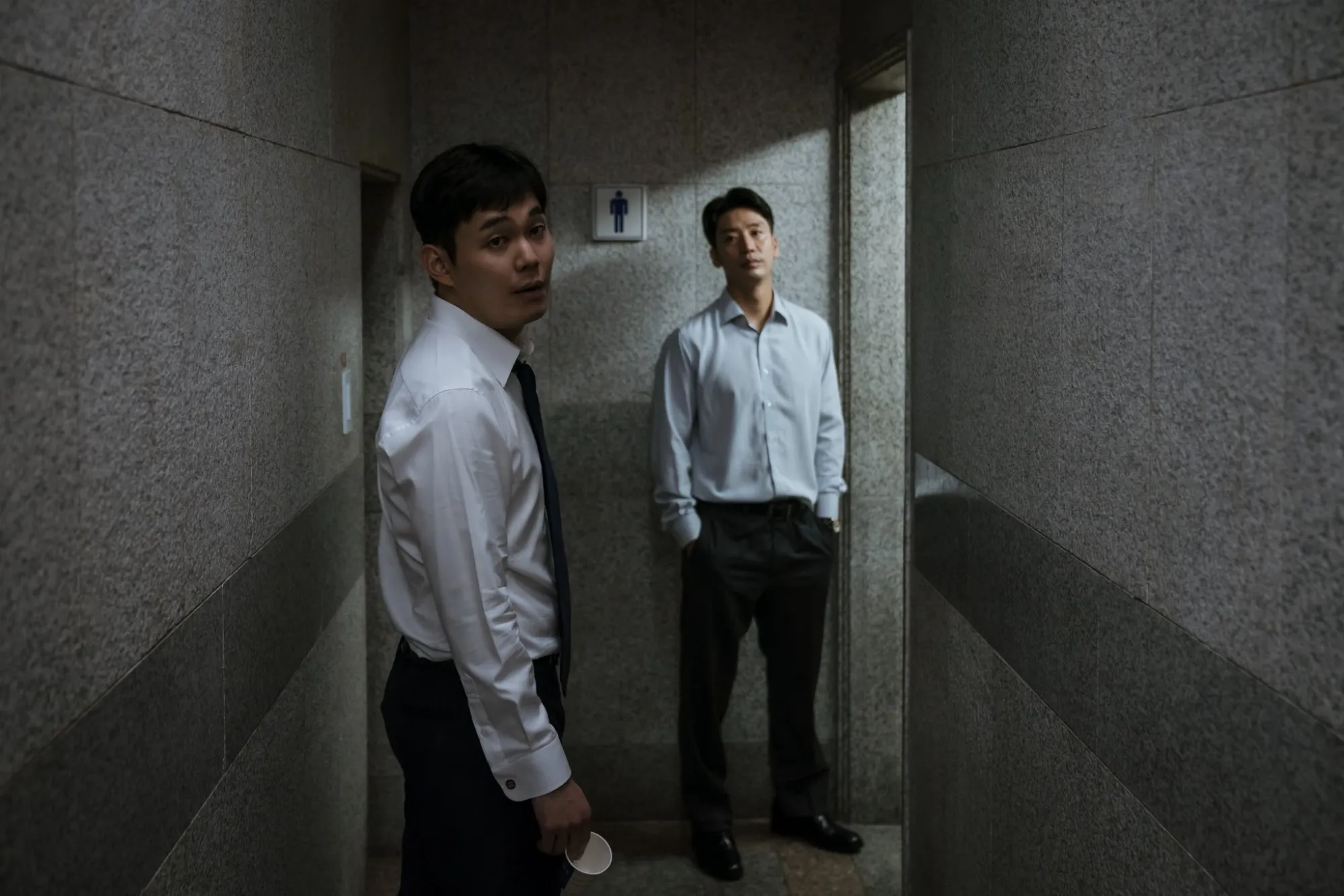 《黑白線人》劇照