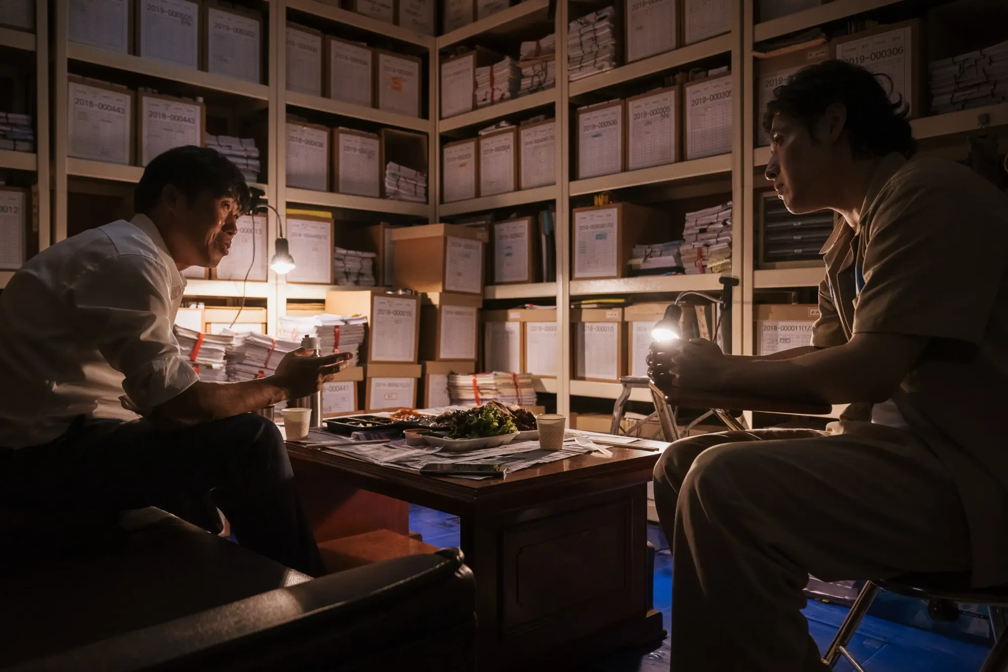 《黑白線人》劇照