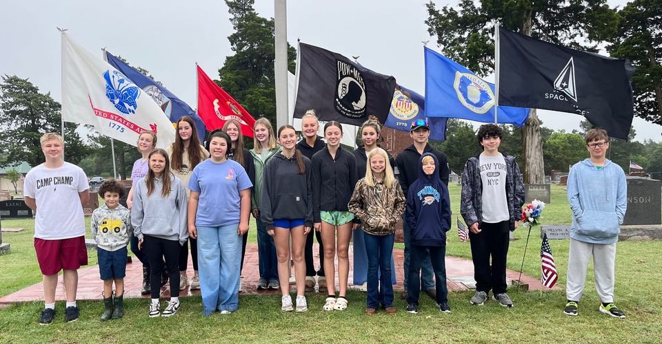 Jones FFA and 4-H Students Assist Odd Fellows in Honoring Veterans for Memorial Day