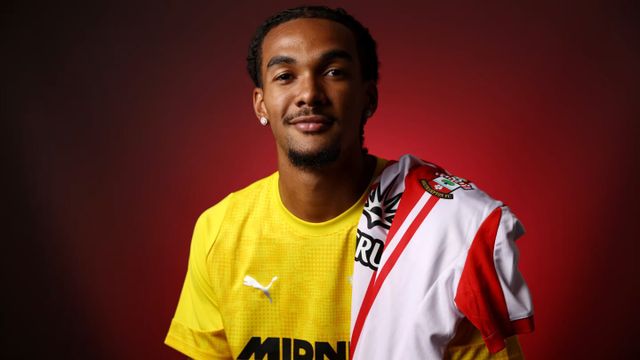 Should the Seattle Sounders sign Damion Downs?