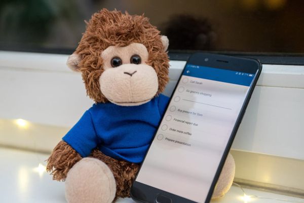 Bob T. Monkey demonstrates this week's tip on his phone