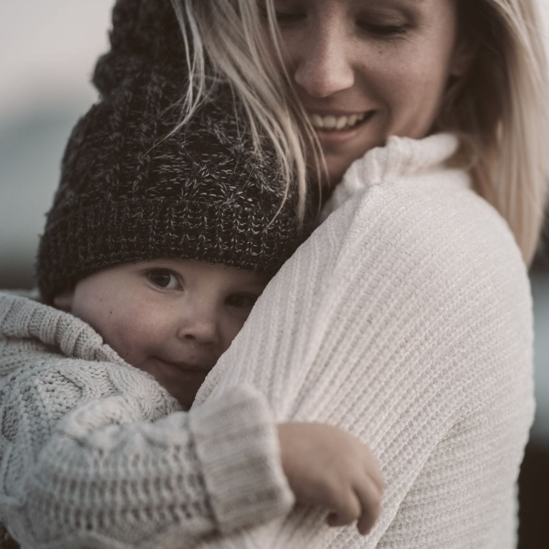 Juggle Street vs Nanny Agencies: What’s the Difference?