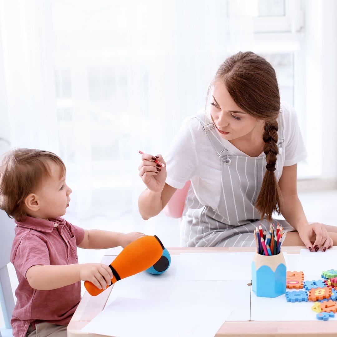 What to Look for in a Babysitter in Melbourne