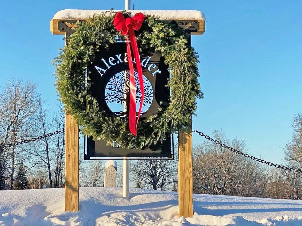 Holiday Spirit Finds Its Way to  Alexander Cemetery