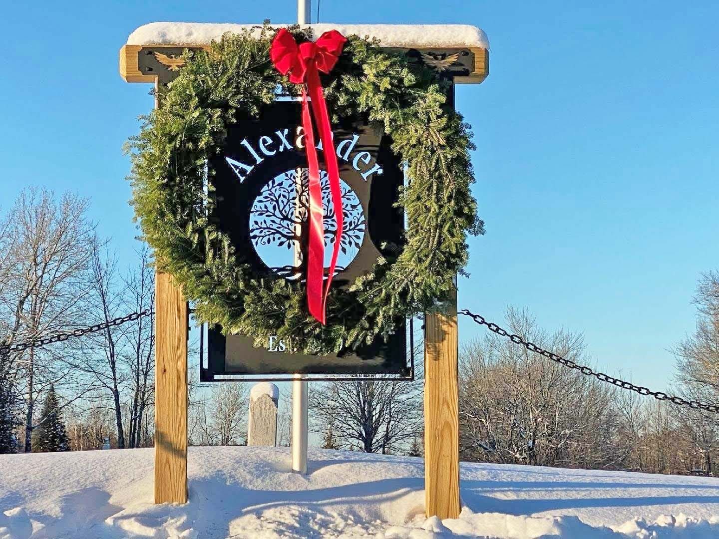 Holiday Spirit Finds Its Way to  Alexander Cemetery