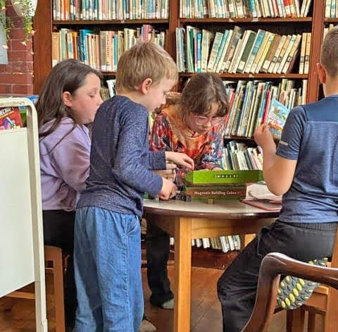 Lincoln Memorial Public Library