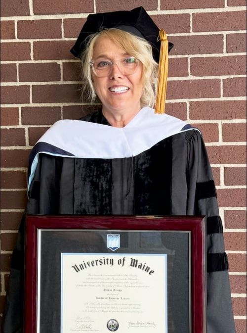 Mingo Awarded Honorary Doctorate by UMM