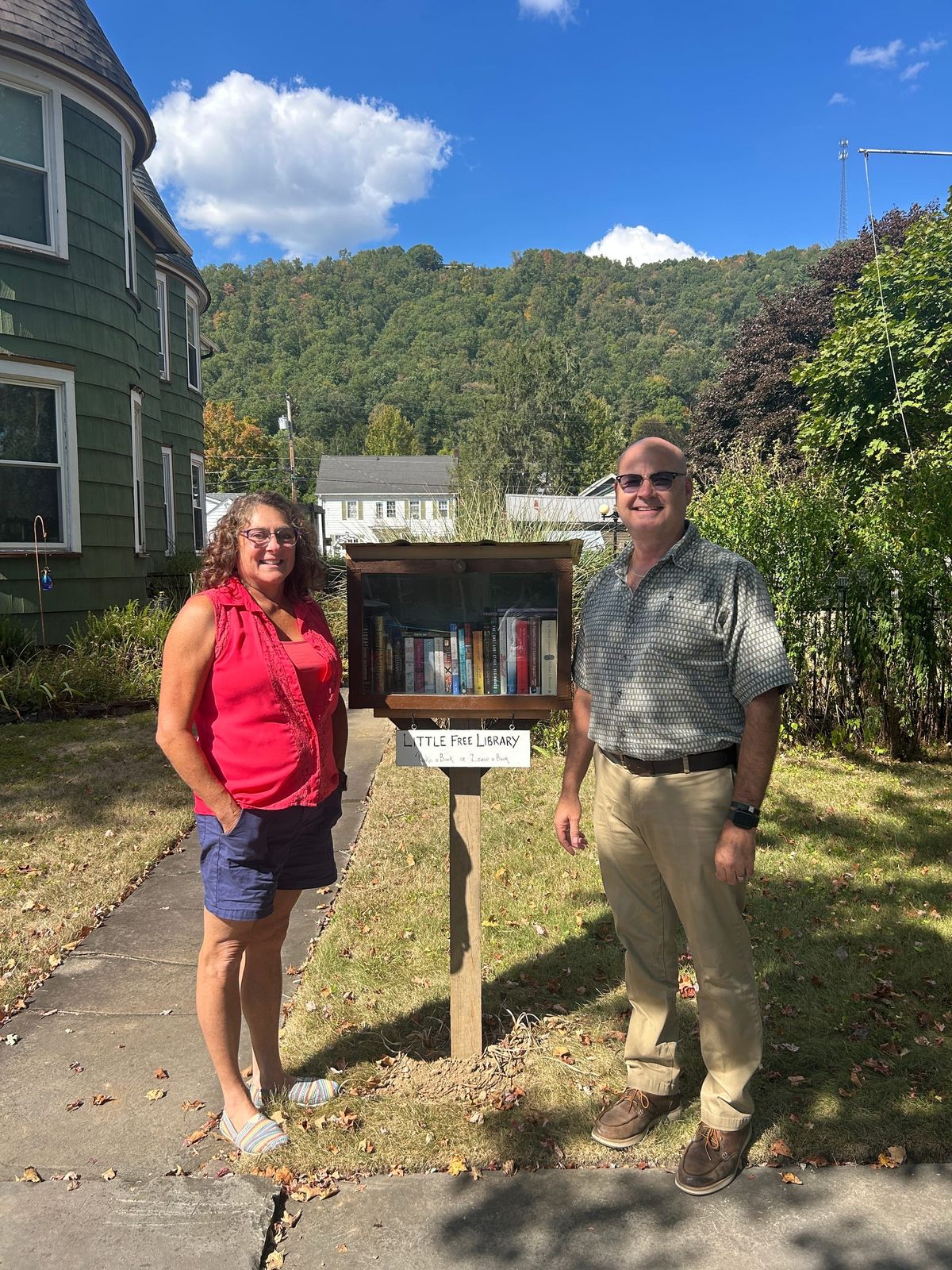 Aversa’s lending library built for book lovers